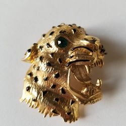 Leopard Spots Gold Pin/brooch Emerald green Eyes