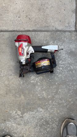 MAX CN445a2 Coil Roofing Nailer