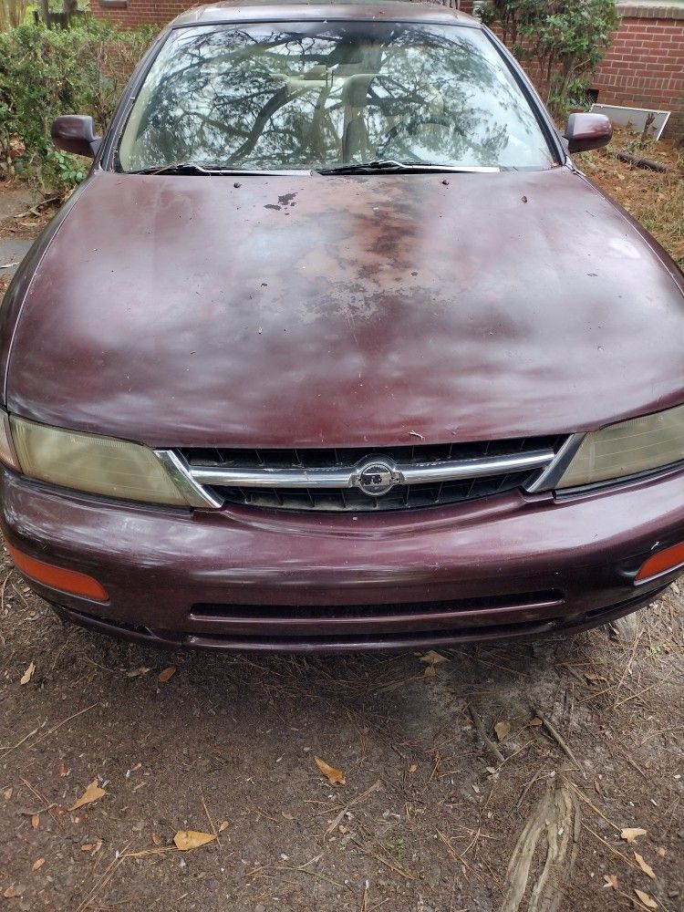 1998 Nissan Maxima