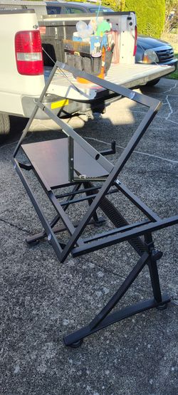 Free drafting table