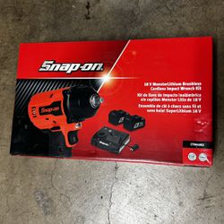 New Snap On Cordless 3/8 Electric Impact Set CT9010K2