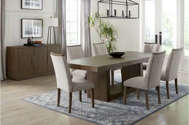 Beautiful dining table and chairs Comedor con Sillas