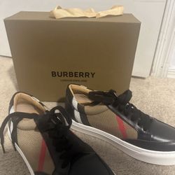 Burberry Woman’s Shoes 