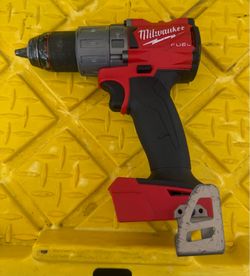 Milwaukee M18 FUEL 18V Lithium-Ion Brushless Cordless 1/2 in. Hammer Drill/Driver