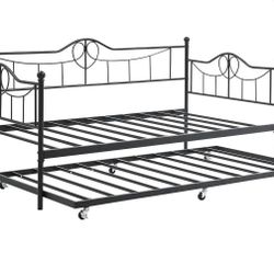 Metal Daybed With Trundle 