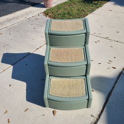 Sturdy Pet  Stairs