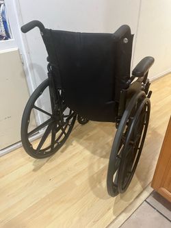Wheelchair Invacare 9000XT