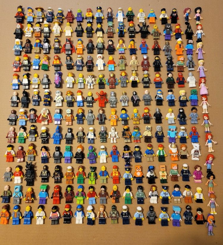 Lego Minifigure Lot