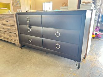 Brand new brown dresser
