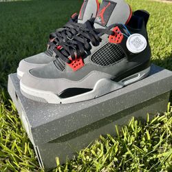 Jordan 4 Retro 