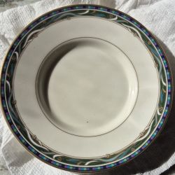 Mikasa Fine China Clarendon Pattern Partial Set