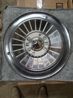 (4) Ford 1957 Fairlane, Thunderbird, Hubcaps Set Of 4 OEM Dog Dish Wheel Covers