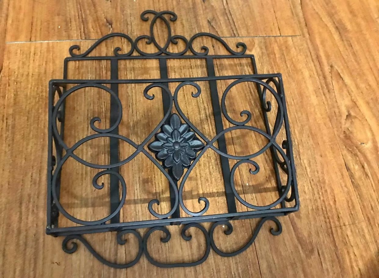 New Black Metal Mail and Key Holder