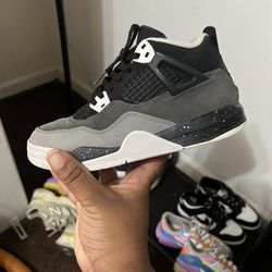 Jordan 4 Retro 