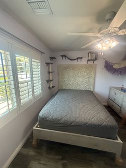 Bedroom set