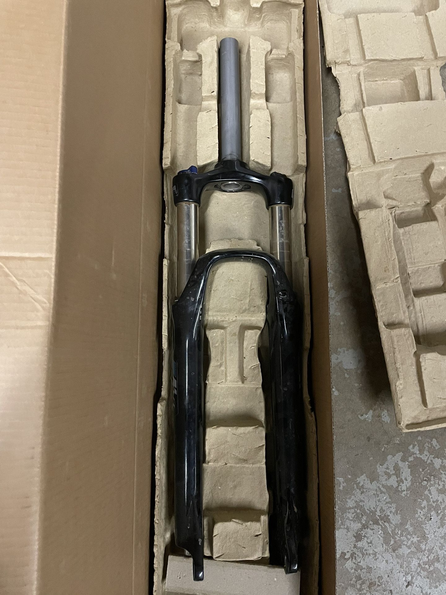 SR Suntour XCM HLODS, 120mm Travel, Hydraulic Lockout, 46mm Offset for