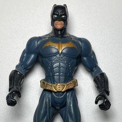 2005 Batman Begins Attack Action Figure 5.5”
