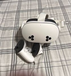 Meta Quest 3S “ 256GB “ and extra extended battery strap bundle edition