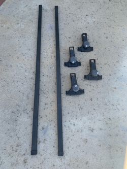 THULE SQUARE BARS with Gutter Mounts and Key