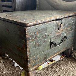 Table/Storage