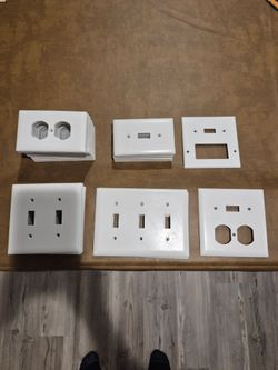 Plastic outlet plates