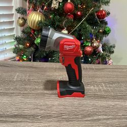 Milwaukee M18 Cordless 18volt LED Work Light TOOL ONLY / NEW
