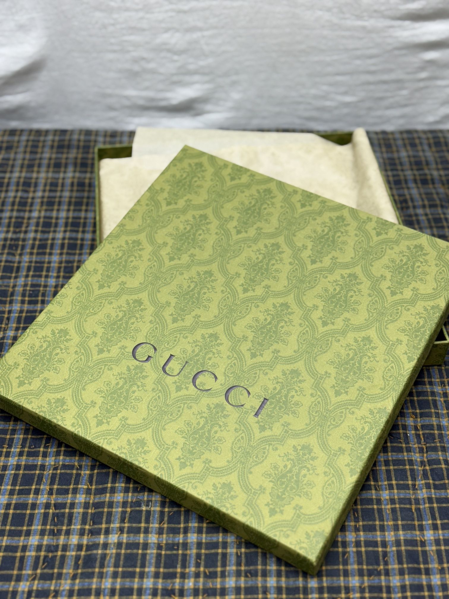 Gucci Green Damask Embossed Cardboard Empty Box Only 12" x 13" x 1.1/2"