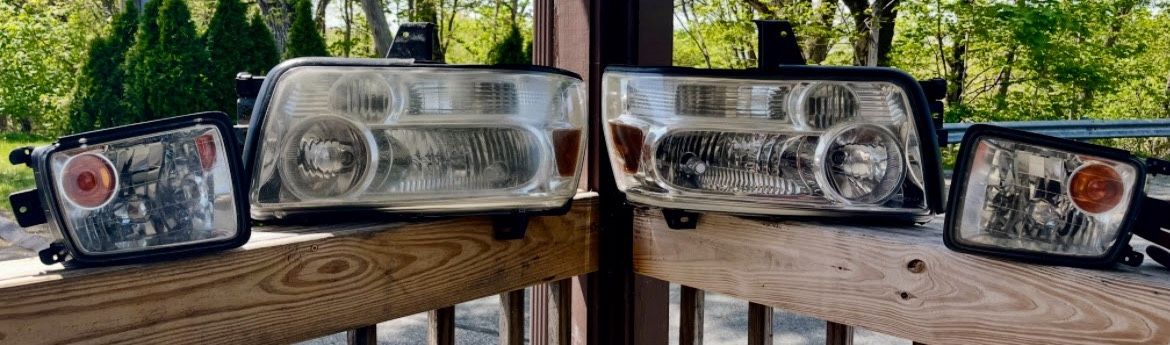 2010 Infiniti QX56 Headlights & Fog Lights
