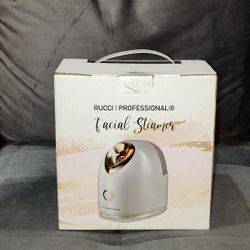 NEW RUCCI PROFESSIONAL FACIAL STEAMER WITH WATER TANK IN BOX WITH INSTRUCTIONS AND POWER CORD.
