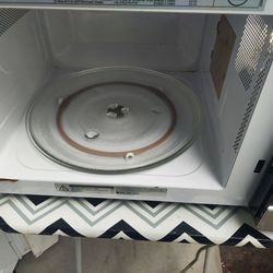 Microwave Works Excellent