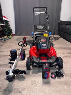 BRAND NEW TORO RECYCLER 60 V MAX 21 INCH CORDLESS SELF-PROPELLED LAWNMOWER 5Ah AND FLEX FORCE 60 V MAX 16 INCHES STRAIGHT SHAFT BATTERY STRING TRIMMER