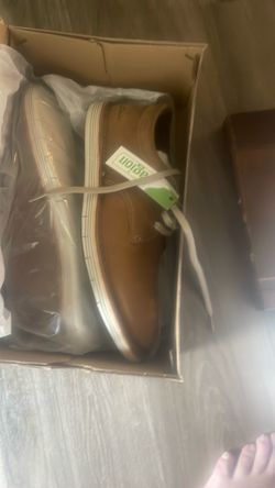 Clark’s originals shoes  sweade and leather  size 9  for box 2 brand new 2 pairs used once I do used once 15