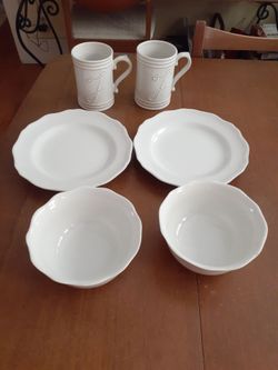 Clean vintage kitchen items