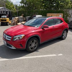 2015 Mercedes-Benz GLA 250