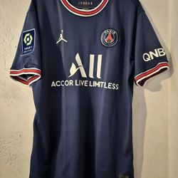 European Soccer League Paris Sergio Ramos Home Jersey Size Large Great Condition 