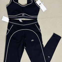 Alo Yoga matching set🟢