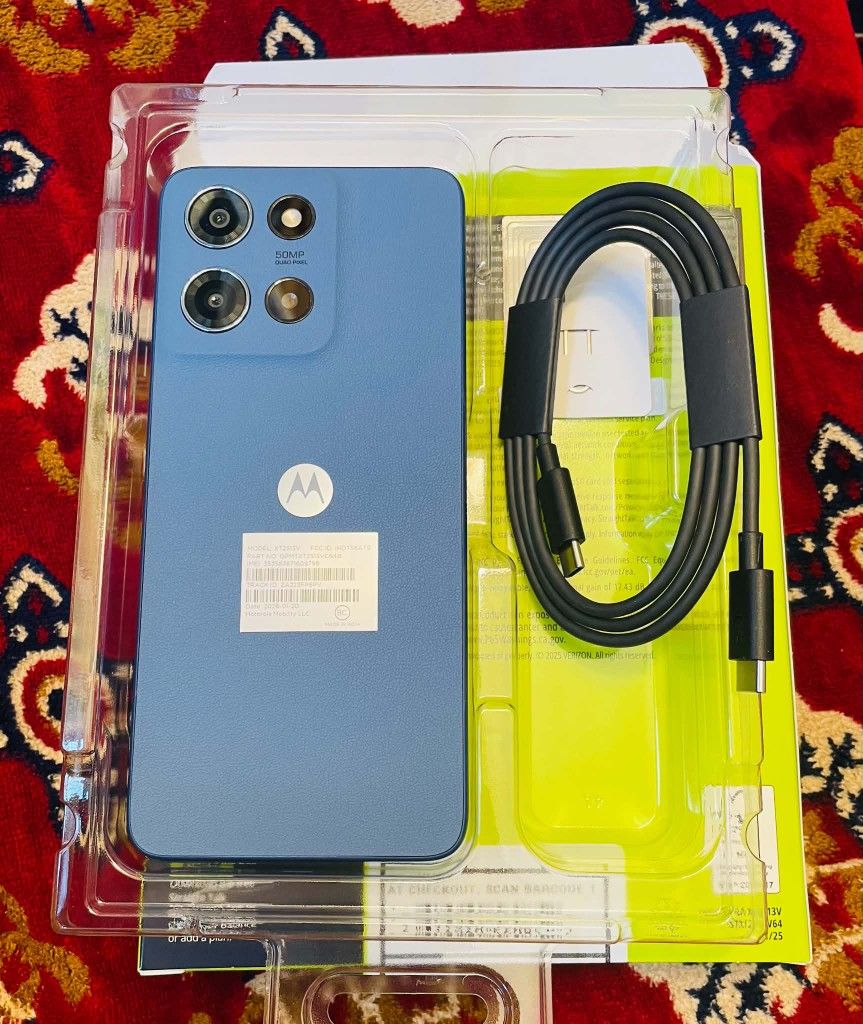 Moto G Play 2025 All New Coming With Box And Charger Never Used Brand New.