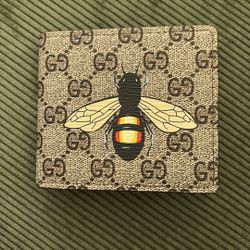 Gucci Bee Print Bi-fold Wallet