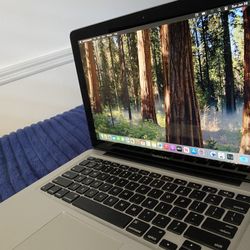 MacBook Pro With Latest OS!! 16GB RAM 256GB SSD