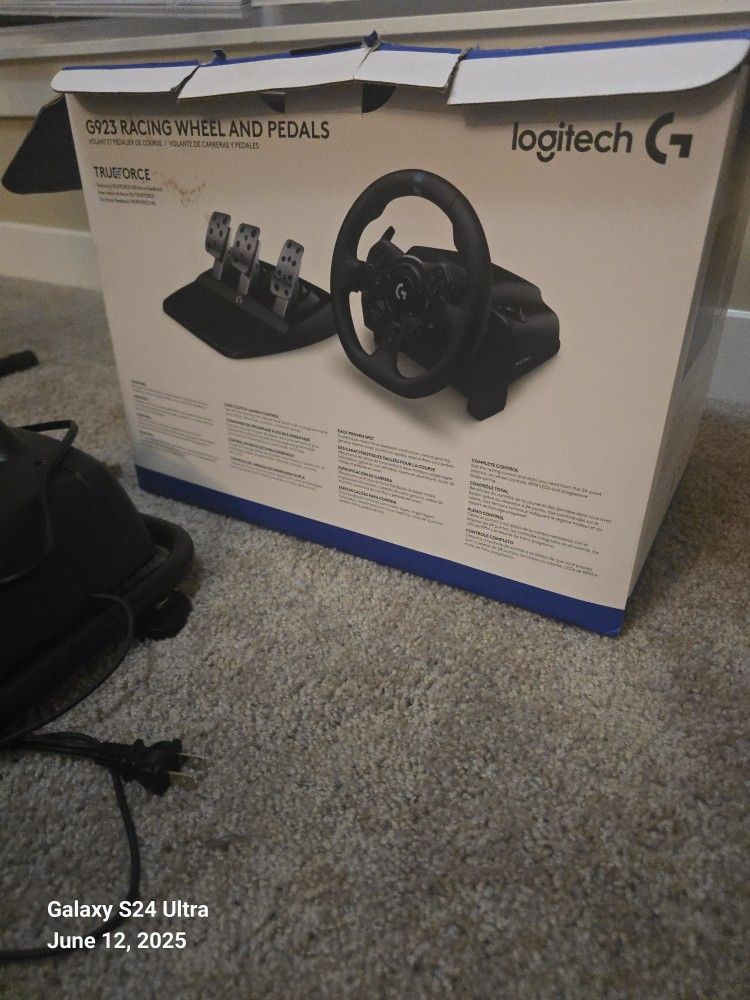 Two Brand New Racing Modulators And 2x Brand New Turtle Beach Headset