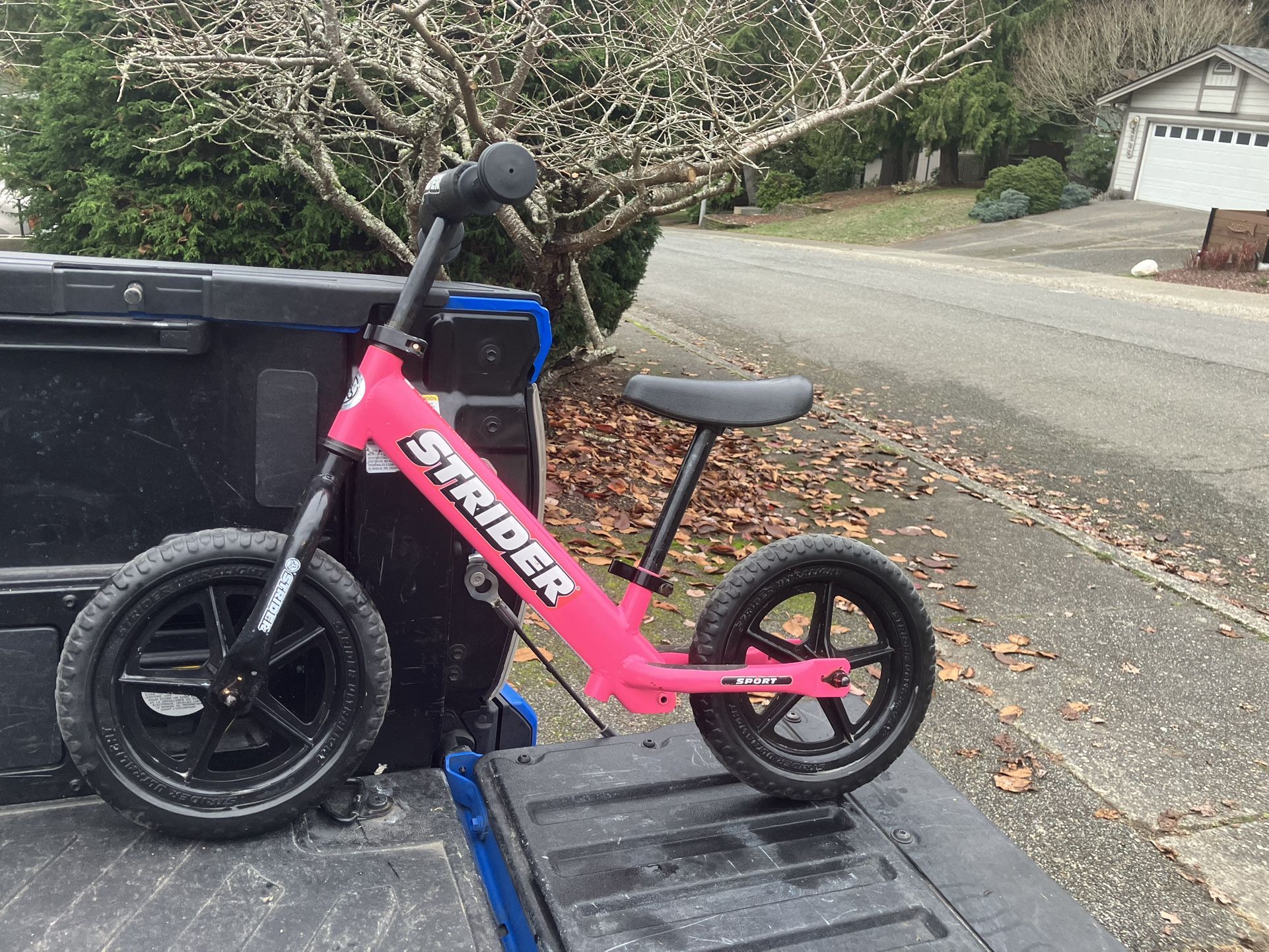 Child Kid Children Strider Sport Balance Bike 12” Wheels Bicycle Tricycle Trike like Good Condition