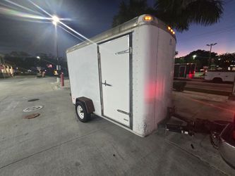 Trailer 6x11 "2004" one owner, pulls amazing, no leaks clean documentation in hand ✋️ READ DESCRIPTION FIRST, LEA PRIMERO.