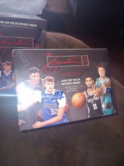 2 ITopps Signature Class  2025/26 Basketball