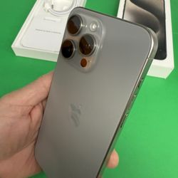 iPhone 15 Pro Max 256gb Unlocked For Any Carriers ( Liberado)