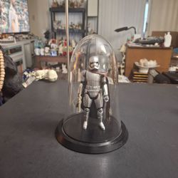 Star Wars Collectible Captain Phasma Episode VIII 6" Action Figure In Display Dome By Hasbro