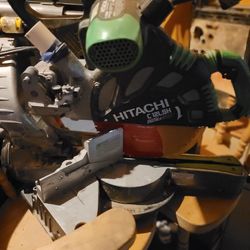 Hitachi 12" Sliding Compound Mitre Saw