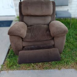 Sillón Usado Buena Condicion Es Mecedora Tambien