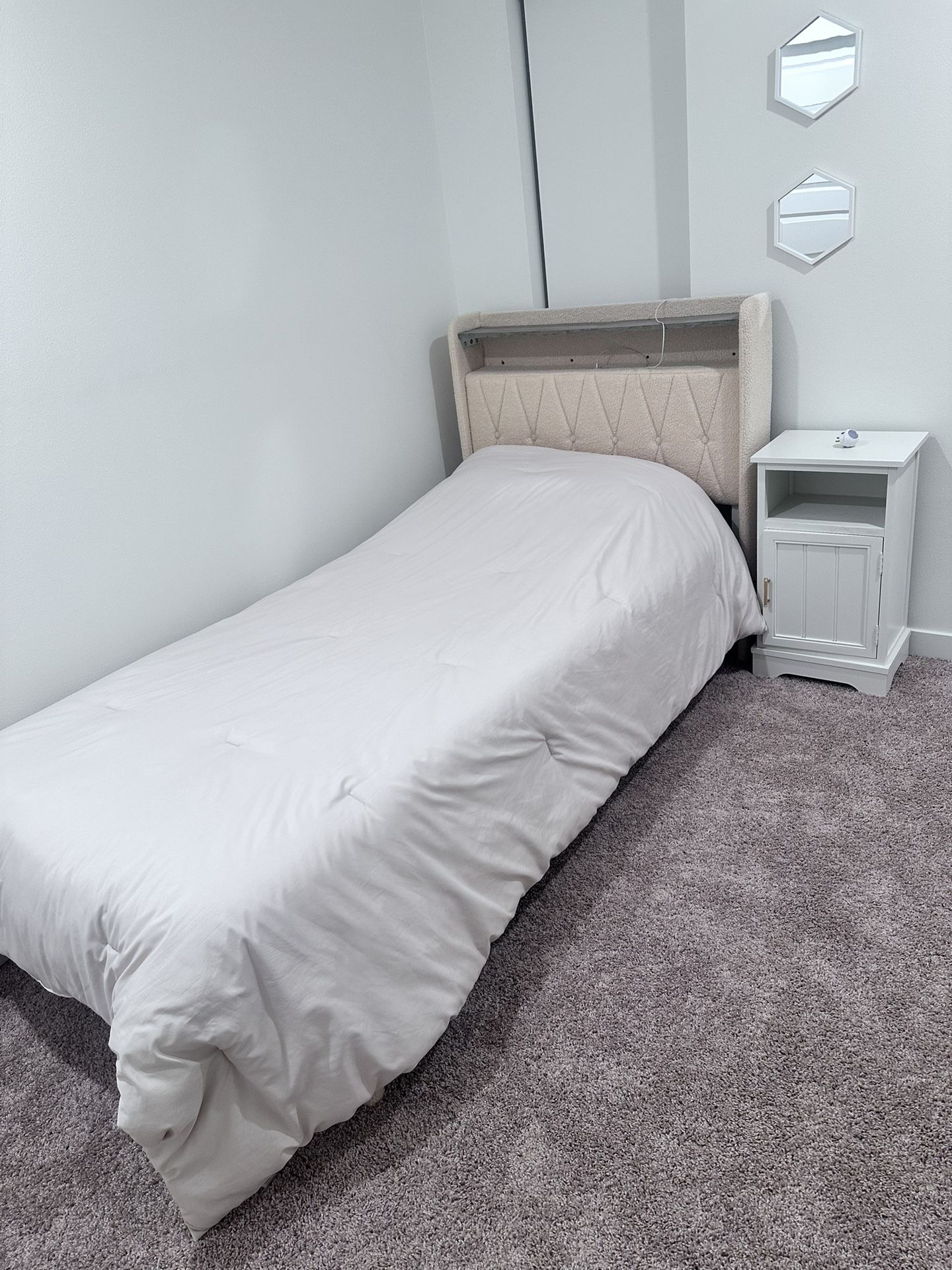 Twin Bed With Mattress