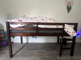Kids loft bed