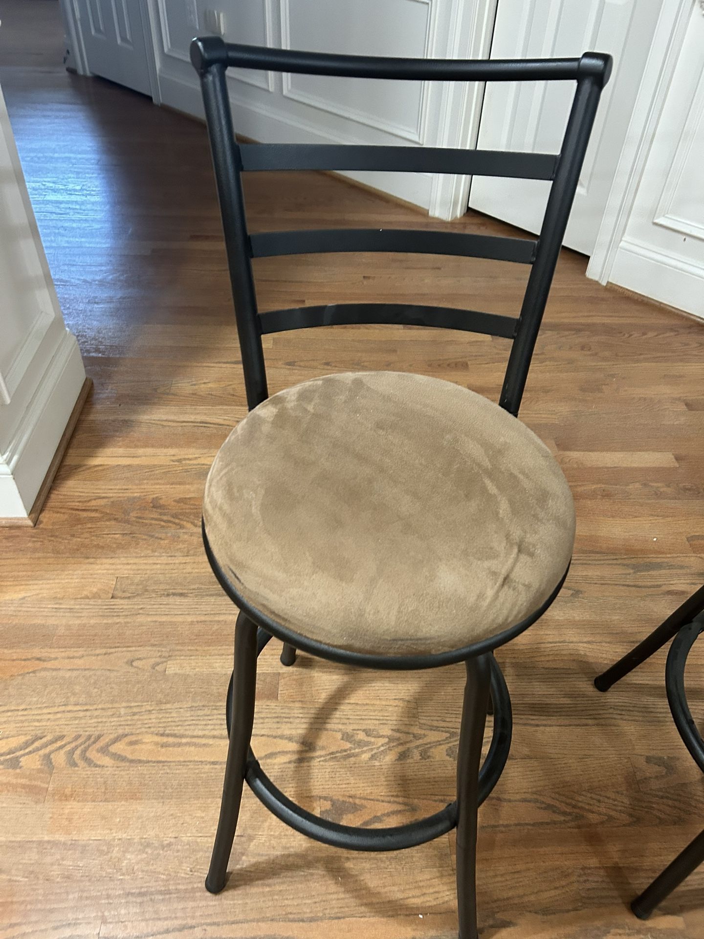 Swivel Bar Stools  (6 Stools -$20 Each)